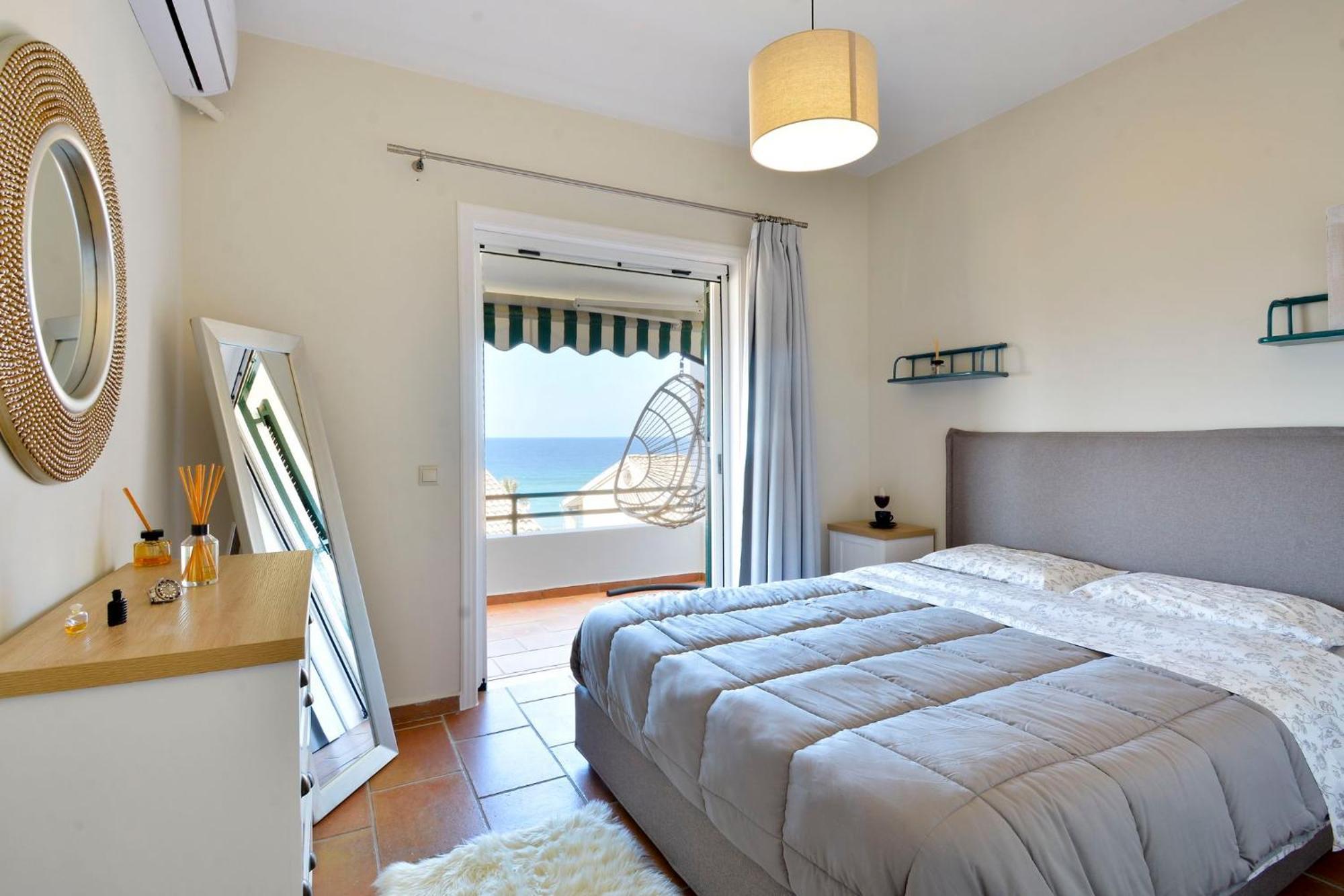 Two-bedroom With Sea View In