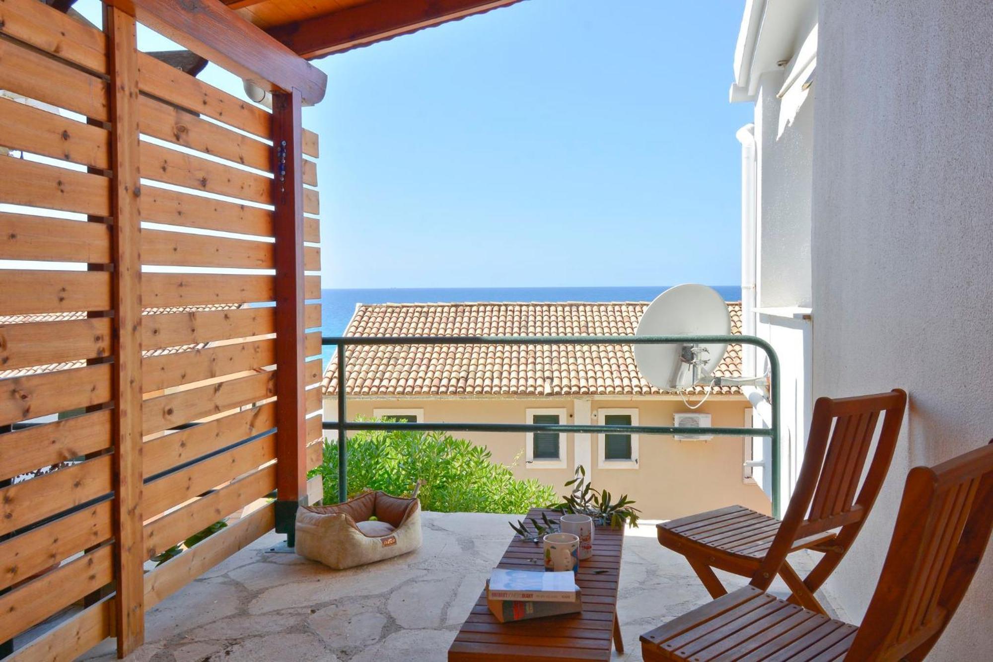 Two-bedroom With Sea View In Glyfada (Corfu)
